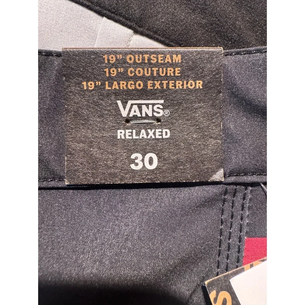Vans MTE Daily Sideline Mens Boardshorts Black Red 19 Outseam Size 30 Relaxed